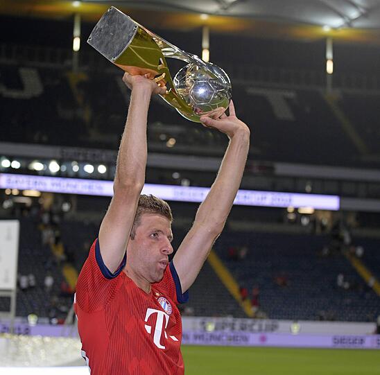 Nach dem Supercup 2019: Thomas Müller in einer gewohnten Pose.