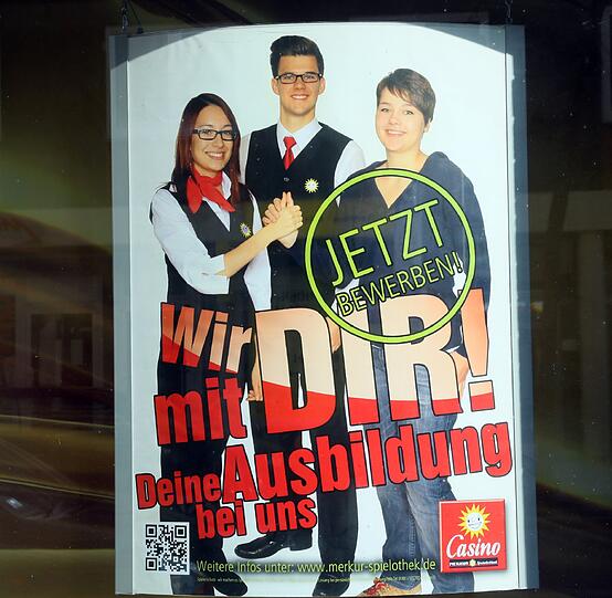 Die Spielothek sucht dringend Auszubildende. Mathekenntnisse sind wohl Voraussetzung.