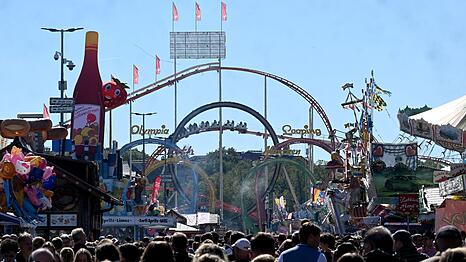 Dank fast immer guten Wetters ist die Wiesn dieses Jahr ausgesprochen gut besucht. (Archivbild)