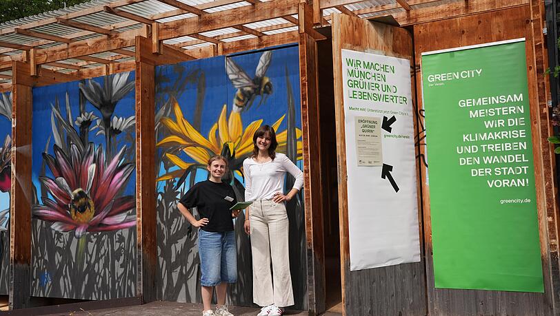 Kathi (v.l.) von Green City und Saskia aus der Nachbarschaft am Grünen Quirin.