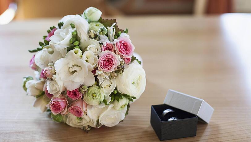 Ein "Lotter-Verhältnis" ohne Trauschein? Sowas will sich ein Hauswirt vor 50 Jahren in München nicht bieten lassen, berichtet damals die AZ.