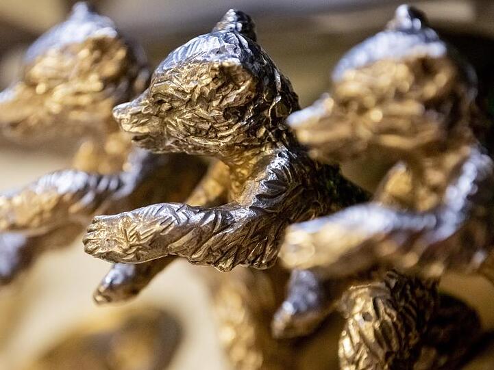Berlinale-Bären warten auf ihre neuen Besitzer.
