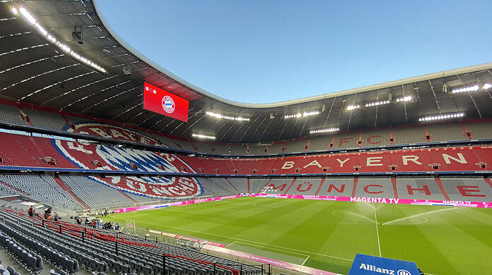 Wie lange wird die Allianz Arena noch leer sein? Schon am kommenden Wochenende könnte der FC Bayern wieder vor Fans spielen.