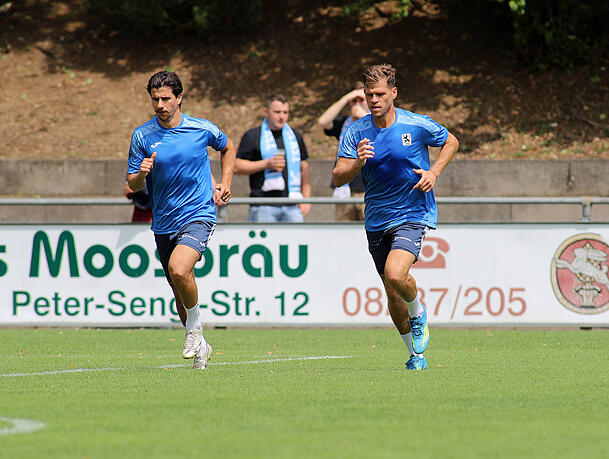 Trainierten individuell: Die Löwen Tunay Deniz und Florian Niederlechner. Trainierten individuell: Die Löwen Tunay Deniz und Florian Niederlechner.
