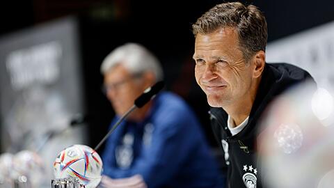 Oliver Bierhoff, Geschäftsführer Nationalmannschaften des DFB, bei der Pressekonferenz vor dem Spiel gegen Ungarn.