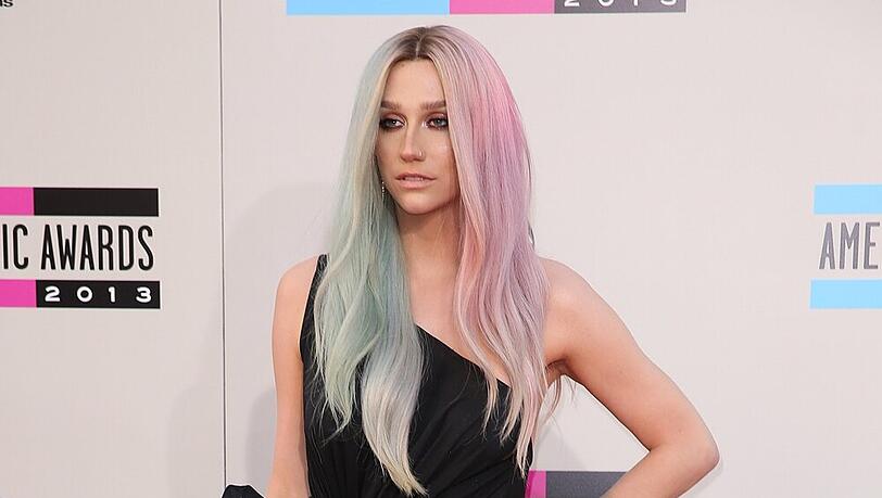 Kesha bei den American Music Awards 2013