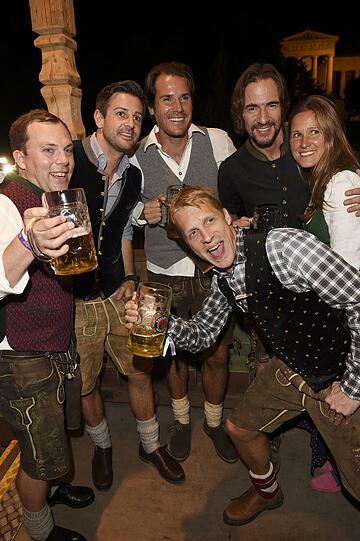 Die Wiesn-Gang im Käfer: Oliver Pocher, Florian Orterer, Thomas Hayo und Tommy Haas.
