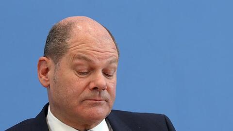 Die Pläne von Olaf Scholz, die finanziellen Mittel für die Integrationskosten zu senken, stoßen in den Kommunen auf wenig Gegenliebe.