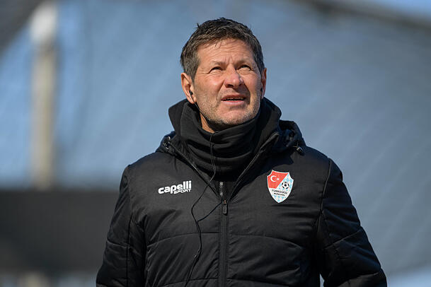 Türkgücü-Trainer Andreas Heraf. Türkgücü-Trainer Andreas Heraf.