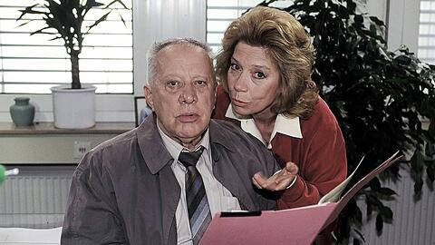 Heinz Baumann neben Evelyn Hamann in "Adelheid und ihre Mörder".