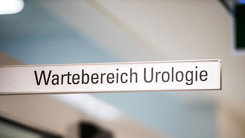 Bayerns Gesundheitsministerin Judith Gerlach (CSU) ruft Männer zu regelmäßigen Vorsorgeuntersuchungen auf. (Symbolbild)