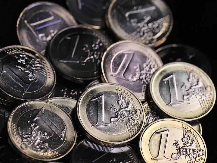 Das Interesse an mehr Arbeit dürfte maßgeblich am eigenen Gehalt liege, wie eine Analyse des Instituts für Arbeitsmarkt und Berufsforschung nahelegt.