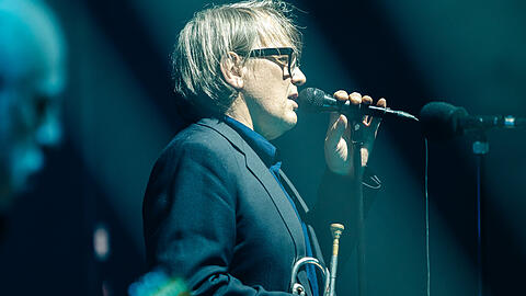 Sven Regener in der Musik-Arena.
Foto: Felix Zimmermann Sven Regener in der Musik-Arena.
Foto: Felix Zimmermann
