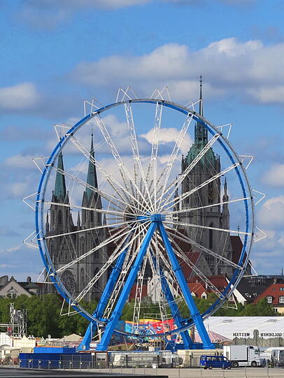 Der Leserreporter Djordje Matkovic hat den Aufbau des Frühlingsfests in seinen Bildern festgehalten.