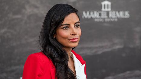 Collien Fernandes nimmt wegen Sicherheitsbedenken nicht selbst an Demos teil.