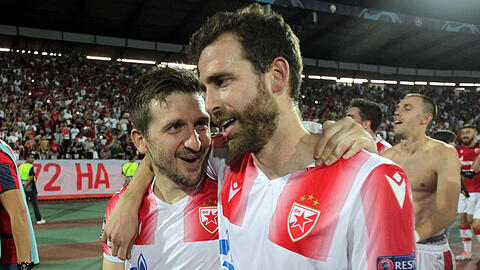 Marko Marin (li.) und Jose Canas (re.) nach dem gewonnenen Playoff-Spiel gegen die Young Boys Bern.