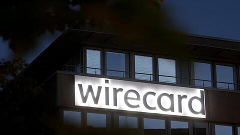 Der Schriftzug von Wirecard an der Firmenzentrale des Zahlungsdienstleisters.