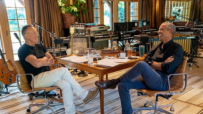 2020: Bruce Springsteen hat Barack Obama zu sich nach New Jersey eingeladen.