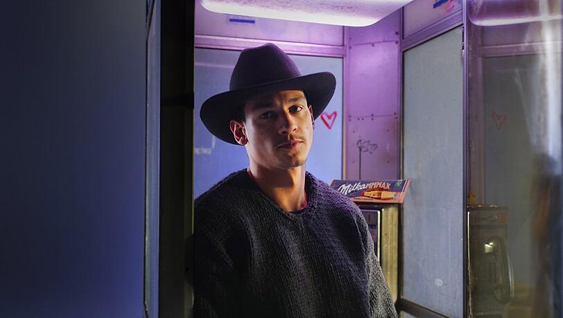 Emilio Sakraya wurde als Schauspieler unter anderem durch die Serie "4 Blocks" bekannt.