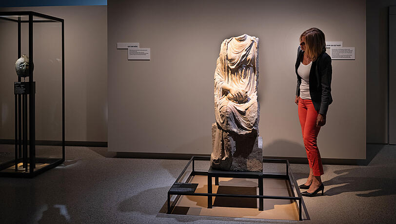Historische Artefakte in der Archäologischen Staatssammlung. Historische Artefakte in der Archäologischen Staatssammlung.