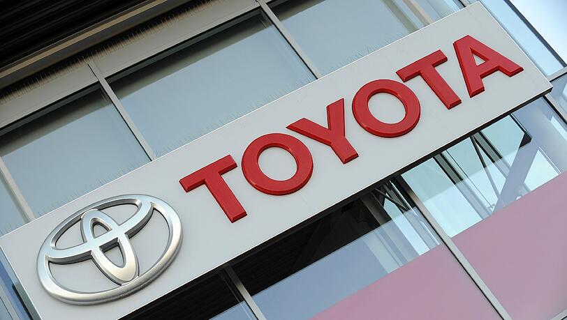 Ist und bleibt der größte Autobauer der Welt: Toyota.