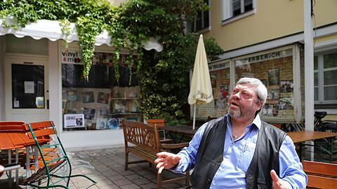 Auch zehn Jahre nach dem Anschlag ist f&uuml;r Norbert Imschlo&szlig; die Erinnerung wach.