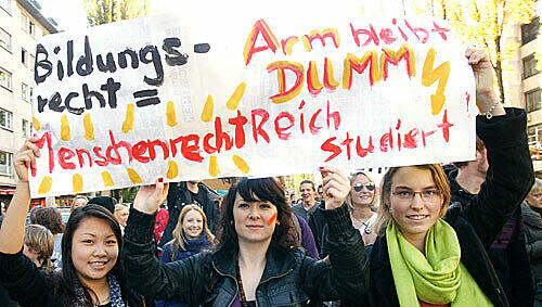 Szene von der Münchner Demo am Dienstag Szene von der Münchner Demo am Dienstag