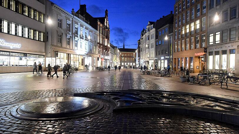 A - Aarhus: Auf vielen Trendreiseziel-Listen taucht Dänemarks zweitgrößte Stadt auf, die größere der beiden Kulturhauptstädte Europas 2017.
