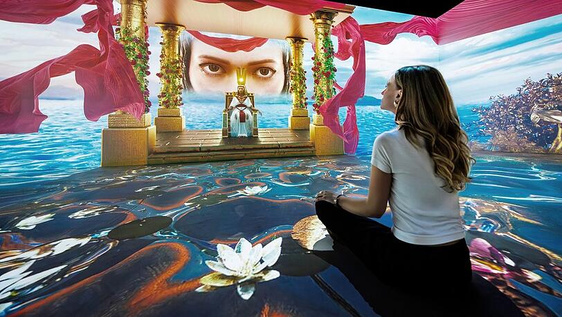 Die immersive Ausstellung "Kleopatra" feiert am 17. April in Hamburg Deutschlandpremiere.