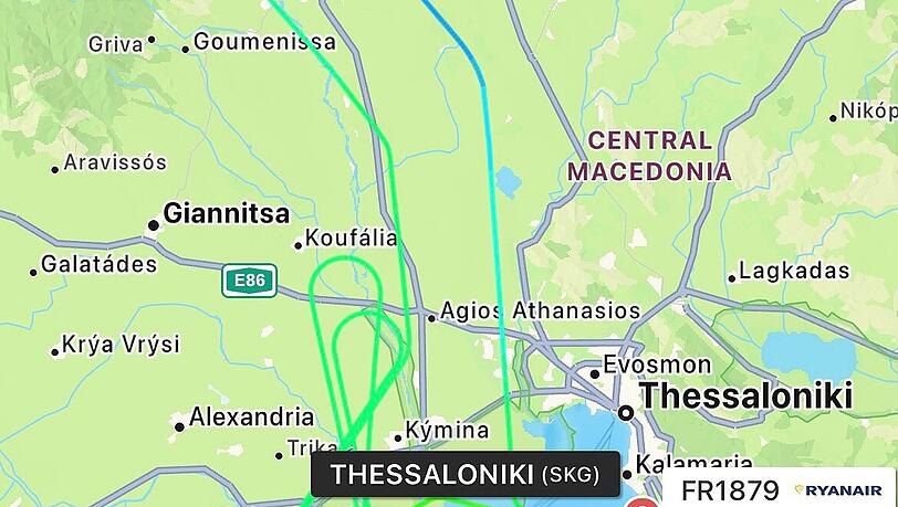 Das betroffene Flugzeug drehte über Skopje um. Das betroffene Flugzeug drehte über Skopje um.