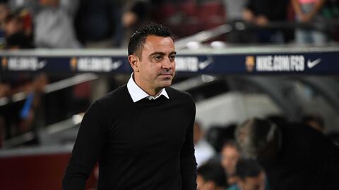 Barcelona-Coach Xavi Hernández kritisiert den spanischen Verbandspräsidenten.