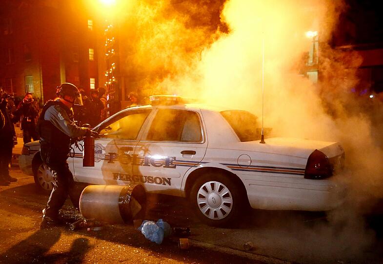 Neue Proteste wegen des Gerichtsentscheids über Michael Brown: Unruhen in New York, Los Angeles, San Francisco - Die Bilder...