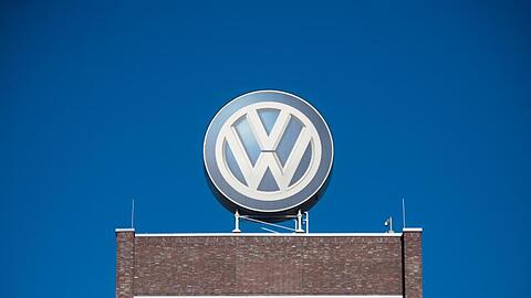 Hat VW die Märkte rechtzeitig über die Affäre rund um millionenfachen Betrug mit manipulierten Dieselmotoren informiert?