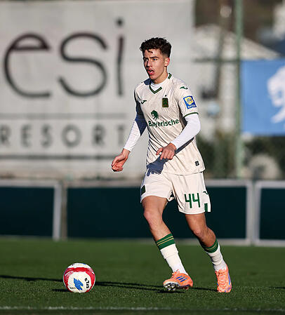 Youngster Loris Husic durfte bereits im Trainingslager-Testspiel gegen Winterthur ran.