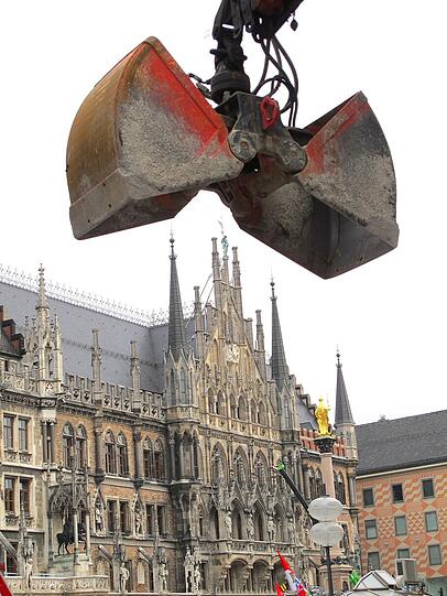 Das weggebaggerte Rathaus.