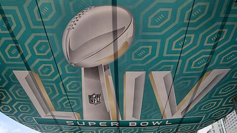Im Super Bowl LIV stehen sich die Kansas City Chiefs und die San Francisco 49ers gegenüber.