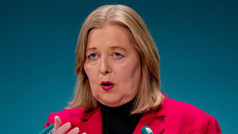 Arbeitsministerin Bärbel Bas (SPD) wirbt für die Rentenpläne. Arbeitsministerin Bärbel Bas (SPD) wirbt für die Rentenpläne.