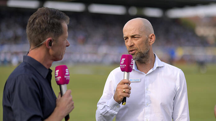 Günther Gorenzel, Sport-Geschäftsführer des TSV 1860, beim Interview mit "Magenta Sport". (Archiv)