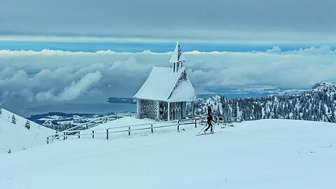 Dann mit fantastischer Aussicht auf den Chiemgau nach oben.