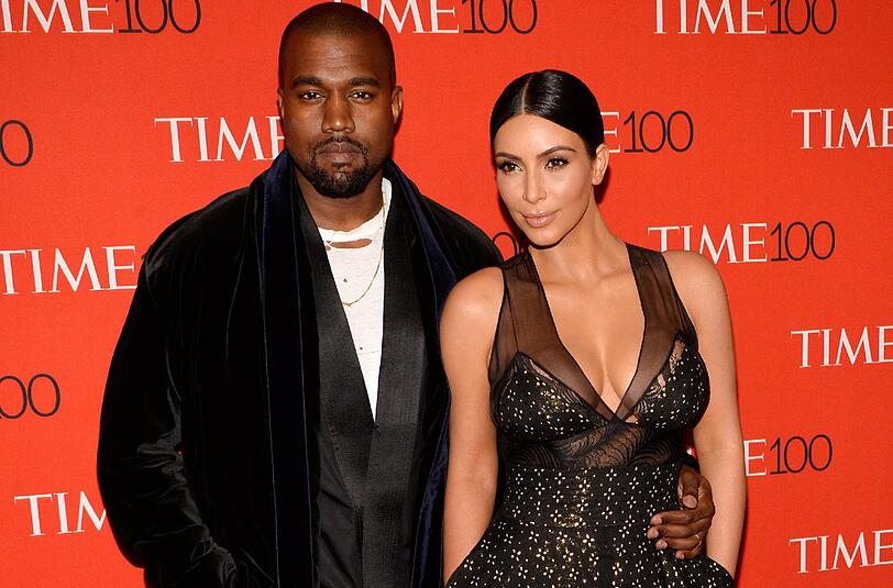 Kanye West und Kim Kardashian haben bei der zweiten Schwangerschaft nichts dem Zufall überlassen: Während der künstlichen Befruchtung wurden Kim nur männliche Embryone eingesetzt.