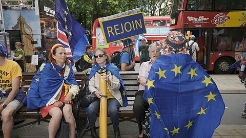 Viele Britinnen und Briten halten den Brexit inzwischen f&uuml;r einen Fehler. (Archivbild)
