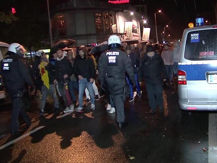 Demonstrationen gegen den türkischen Einmarsch in Nordsyrien in Bottrop.