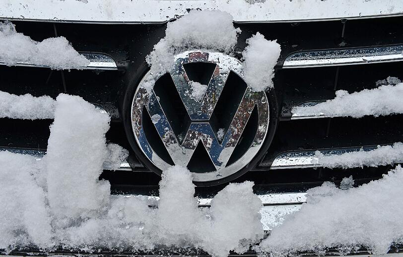 Das Kraftfahrtbundesamt hat entschieden: Alle manipulierten VW-Diesel müssen zurückgerufen werden.