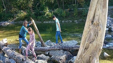 Stadt, Land, Fluss: Besser als Ikea - die Möglichkeiten entdecken, die ein Gebirgsfluss in der Stadt bietet.