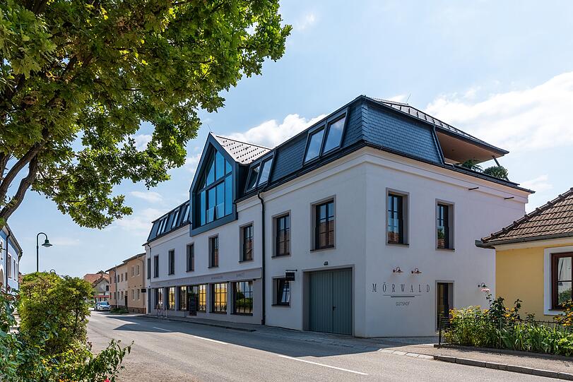 Das Mörwald Gutshof Hotel in Feuersbrunn gehört zu den exklusiven "Selected Stays". Das Mörwald Gutshof Hotel in Feuersbrunn gehört zu den exklusiven "Selected Stays".