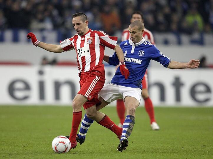Zur Neuauflage des Duells Bayern gegen Schalke kommt es im Halbfinale des DFB-Pokals.