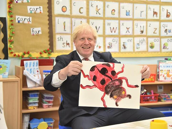 Premierminister Boris Johnson im vergangenen Monat beim Besuch einer Schule in der Grafschaft Kent.