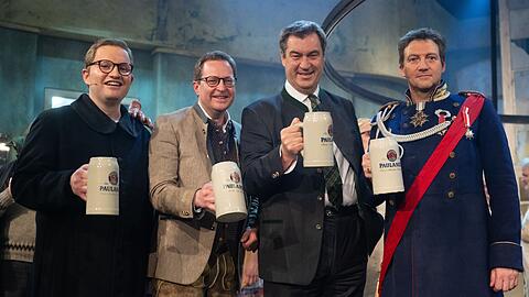 Mit dem traditionellen Verspotten, dem "Derblecken" von Politikern am Münchner Nockherberg, wird traditionell die Starkbier-Saison in Bayern eröffnet.