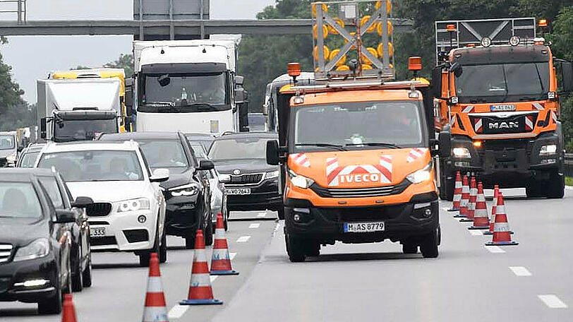 Fünf Stunden musste die A99 wegen des Unfalls gesperrt werden.