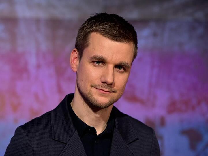 Nach seiner Ausbildung zum Notfallsanitäter will Tobias Schlegel seine "mediale Arbeit" wieder "etwas hochfahren".